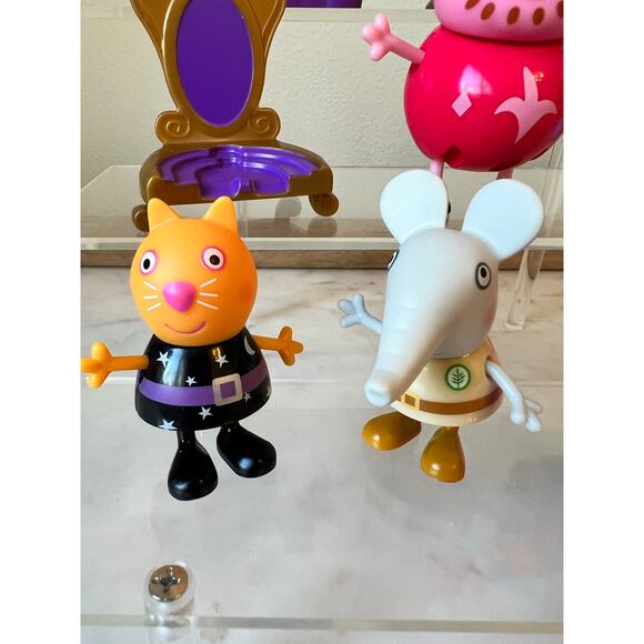 Peppa Pig Castle Halloween and Figures Mixed Furniture Series Toy Lot - Picture 6 of 11